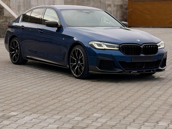 2020 BMW 5 серии 530d xDrive VII (G30/G31/G38) Рестайлинг, синий, 5000000 рублей - вид 12