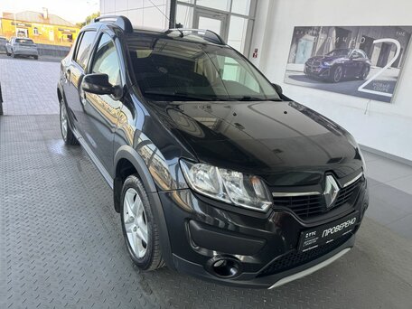 2017 Renault Sandero Stepway II, чёрный, 909000 рублей, вид 3