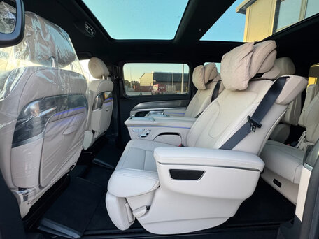 2026 Mercedes-Benz V-Класс Long 300 длинный III (W447) Рестайлинг 2, чёрный, 10559000 рублей, вид 4