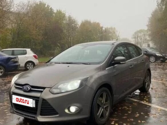 2012 Ford Focus III, коричневый, 710000 рублей