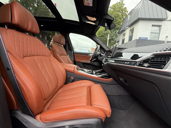 2026 BMW X7 40d I (G07) Рестайлинг, чёрный, 15189000 рублей - вид 20