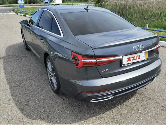 2020 Audi A6 45 TFSI V (C8), серый, 4350000 рублей - вид 3