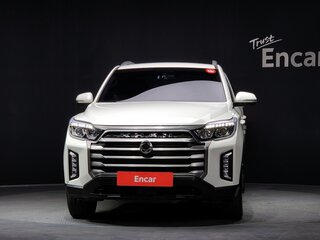 2023 SsangYong Rexton Sports Khan I Рестайлинг, белый, 3490000 рублей, вид 2
