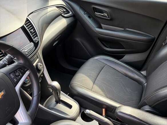 2021 Chevrolet Trax I Рестайлинг, красный, 1600000 рублей - вид 6