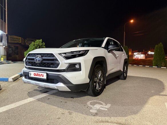 2024 Toyota RAV4 V (XA50), белый, 4800000 рублей - вид 8