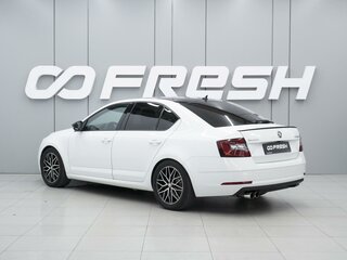 2017 Skoda Octavia III (A7) Рестайлинг, белый, 1650000 рублей, вид 2