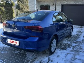 2021 Volkswagen Polo VI, синий, 1395000 рублей, вид 4