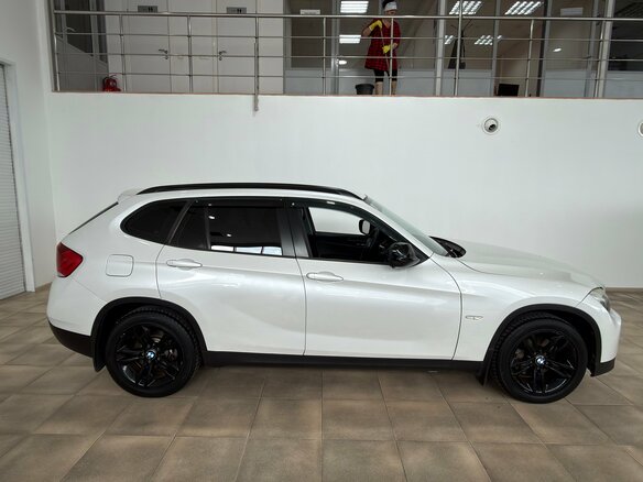 2012 BMW X1 18i I (E84), белый - вид 4