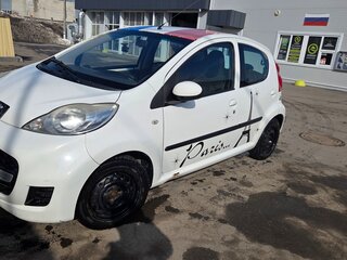 2011 Peugeot 107 I Рестайлинг, белый, 315000 рублей, вид 1