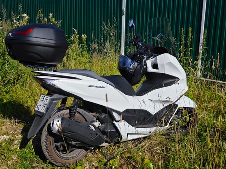 2021 Honda PCX 125, белый, 350000 рублей, вид 3