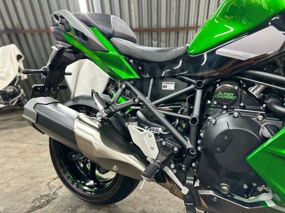 2022 Kawasaki Ninja H2 SX, чёрный, 1790000 рублей - вид 19