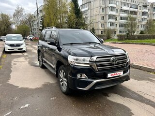 2016 Toyota Land Cruiser 200 Series Рестайлинг 2, чёрный, 5000000 рублей, вид 4