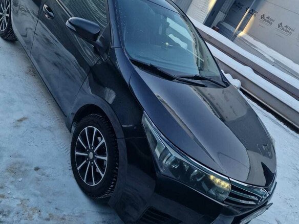 2013 Toyota Corolla XI (E160, E170, E180), чёрный, 1000000 рублей