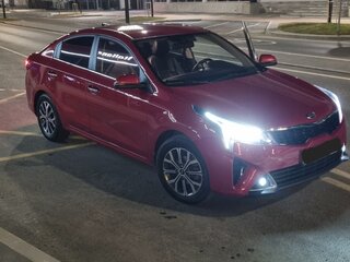2020 Kia Rio IV Рестайлинг, красный, 1350000 рублей, вид 1