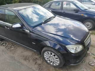 2007 Mercedes-Benz C-Класс 200 III (W204), чёрный, 900000 рублей, вид 2