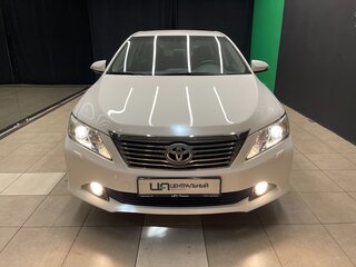 2012 Toyota Camry VII (XV50), белый, 1825000 рублей, вид 2