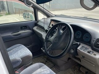 2000 Nissan Serena I (C23), белый, 500000 рублей, вид 5