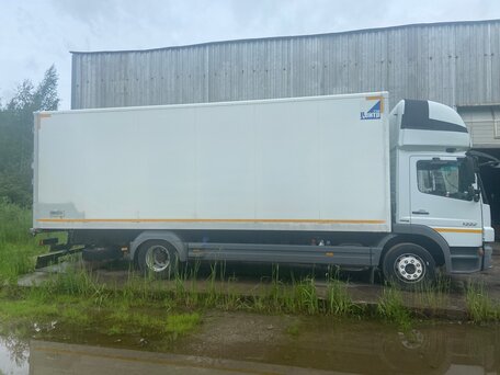 2013 Mercedes-Benz Atego, белый, 4000000 рублей, вид 3