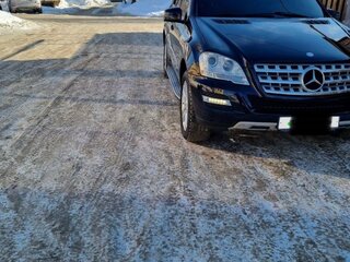 2011 Mercedes-Benz M-Класс 350 II (W164) Рестайлинг, синий, 1900000 рублей, вид 5