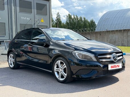 2013 Mercedes-Benz A-Класс 180 III (W176), чёрный, 1099000 рублей, вид 2