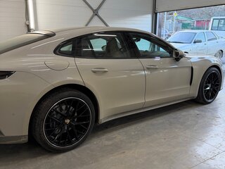 2024 Porsche Panamera 4 III, серый, 17900000 рублей, вид 1