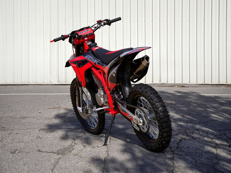 2026 BSE Z11, красный, 180200 рублей, вид 4