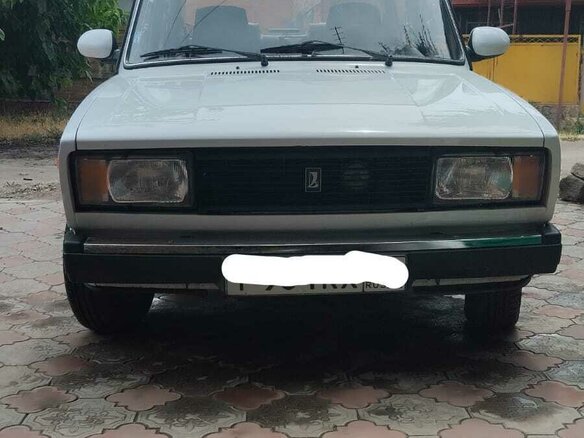 2007 Lada (ВАЗ) 21053-20, белый, 350000 рублей - вид 3