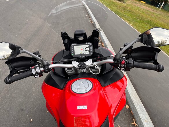 2021 Ducati Multistrada 950, красный, 1140000 рублей - вид 6