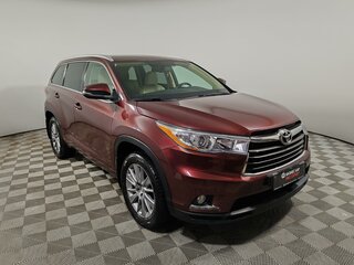 2015 Toyota Highlander III (XU50), красный, 3150000 рублей, вид 3
