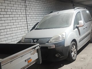 2008 Peugeot Partner II, серебристый, 550000 рублей, вид 4