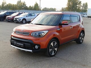 2017 Kia Soul II Рестайлинг, оранжевый, 1565000 рублей, вид 1