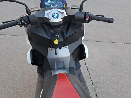 2019 BMW C 400 X, белый, 450000 рублей, вид 5