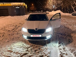 2014 Skoda Octavia III (A7), белый, 1100000 рублей, вид 2