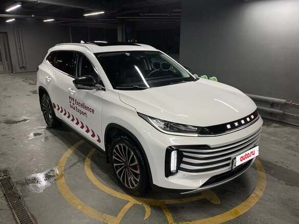 2023 Exeed TXL I Рестайлинг, белый, 1999000 рублей