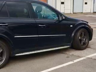 2008 Mercedes-Benz M-Класс 320 II (W164) Рестайлинг, чёрный, 1400000 рублей, вид 2