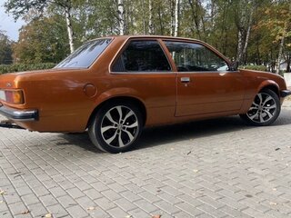 1980 Opel Rekord E, золотистый, 380000 рублей, вид 3