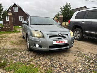 2007 Toyota Avensis II Рестайлинг, серебристый, 700000 рублей, вид 3