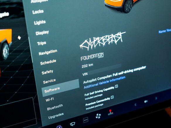 2024 Tesla Cybertruck Cyberbeast, оранжевый, 18500000 рублей - вид 26