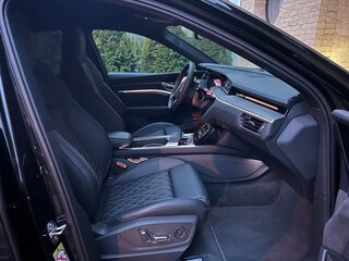 2021 Audi e-tron 55 I, чёрный, 6450000 рублей, вид 4