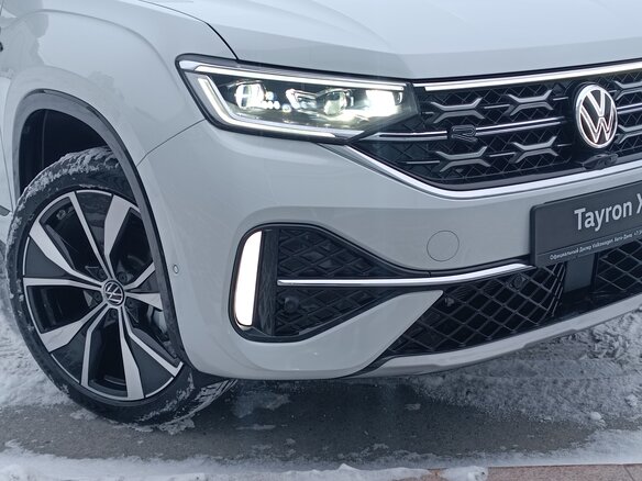 2024 Volkswagen Tayron X I Рестайлинг, белый, 5000000 рублей - вид 5