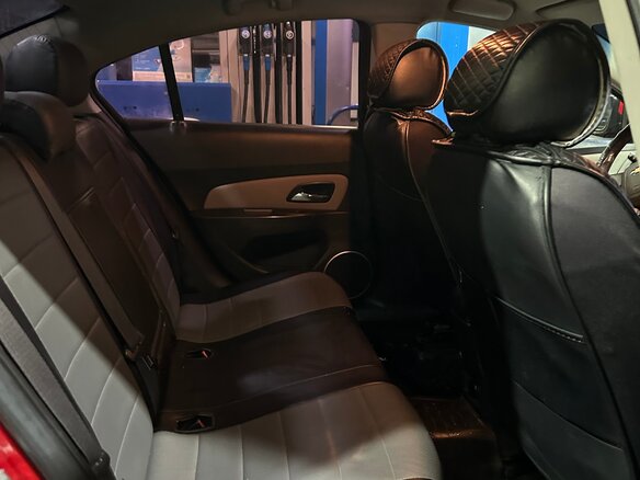 2013 Chevrolet Cruze I Рестайлинг, красный, 800000 рублей - вид 5
