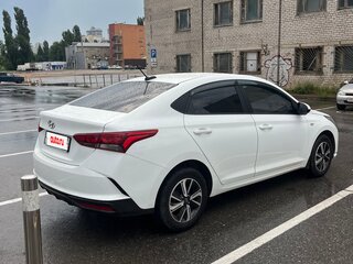 2020 Hyundai Solaris II Рестайлинг, белый, 1400000 рублей, вид 4