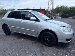 2005 Toyota Corolla IX (E120, E130) Рестайлинг, серебристый, 600000 рублей, вид 5
