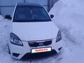 2011 Kia Rio II Рестайлинг, белый, 380000 рублей