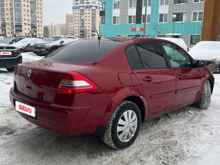 2008 Renault Megane II Рестайлинг, красный, 450000 рублей, вид 3