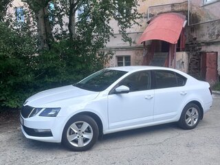 2018 Skoda Octavia III (A7) Рестайлинг, белый, 1099000 рублей, вид 3