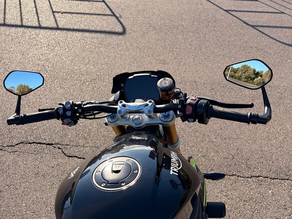 2021 Triumph Speed Triple, чёрный, 1200000 рублей - вид 11