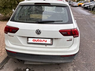 2017 Volkswagen Tiguan II, белый, 1280000 рублей, вид 3