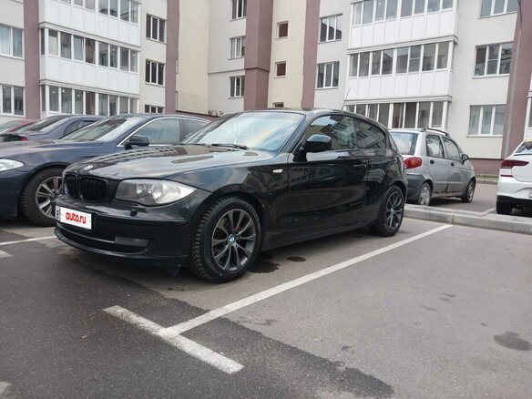2011 BMW 1 серии 116i I (E81/E82/E87/E88) Рестайлинг, чёрный, 700000 рублей