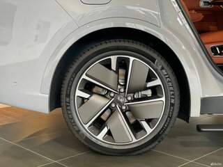 2025 Li Auto (Lixiang) L9 52.3 kWh I Рестайлинг, серый, 11990000 рублей, вид 5